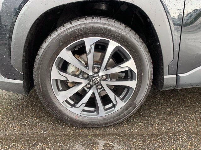 Used 2024 Toyota Corolla Cross XLE FWD image 10