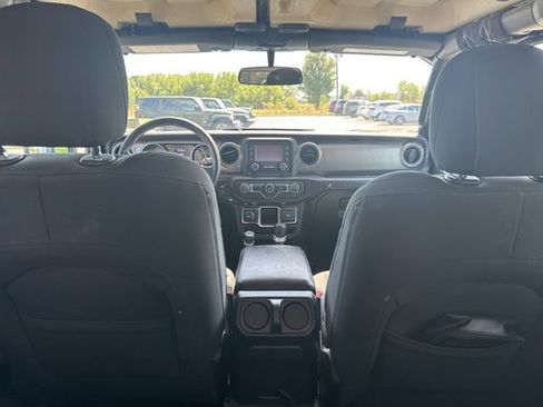Used 2018 Jeep Wrangler Sport AWD/4WD image 18