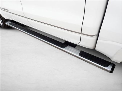 Used 2022 RAM 1500 Limited w/ Body Color Bumper Group AWD/4WD image 9
