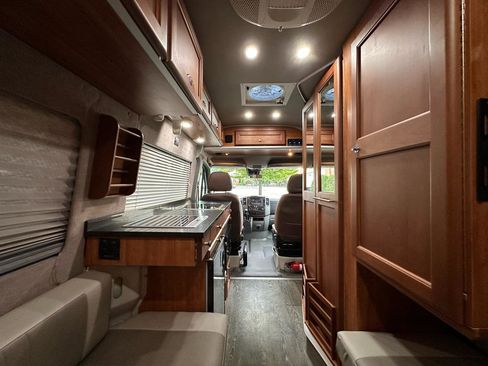 Used 2016 Mercedes-Benz Sprinter 2500 image 71