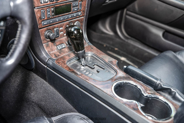 Used 2004 Ford Thunderbird RWD image 28