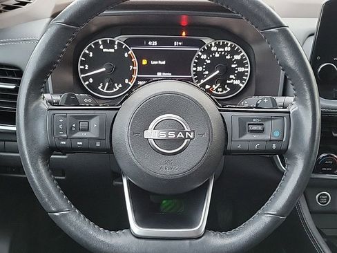 Used 2022 Nissan Rogue SL w/ SL Premium Package image 23