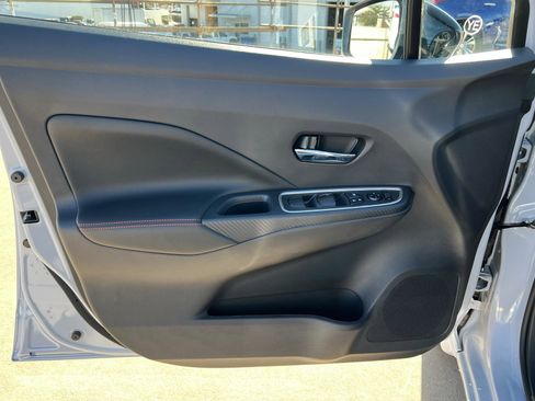 New 2025 Nissan Versa SR w/ Trunk Package image 14