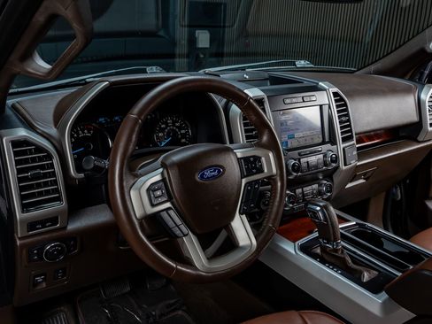 Used 2019 Ford F150 King Ranch w/ Equipment Group 601A Luxury AWD/4WD image 16