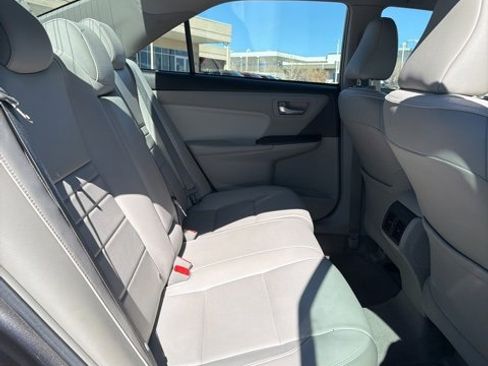 Certified 2017 Toyota Camry XLE image 10