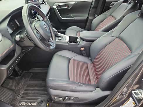 Used 2024 Toyota RAV4 XSE w/ Weather Package AWD/4WD image 13