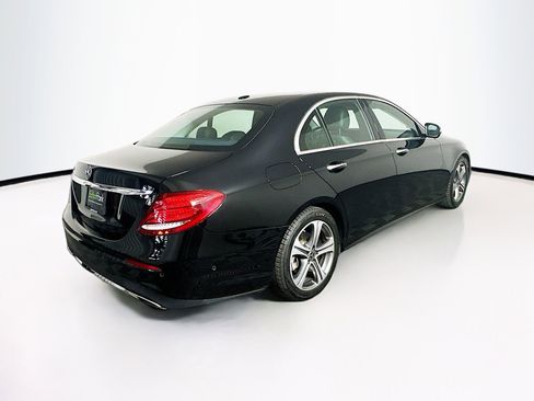 Used 2018 Mercedes-Benz E 300 image 9