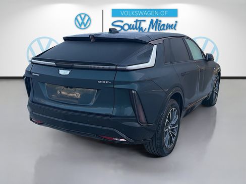 Used 2024 Cadillac Lyriq Sport image 7