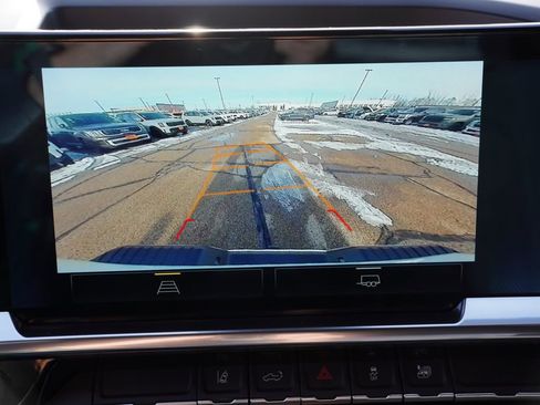 Used 2025 Chevrolet Silverado 2500 LT w/ Convenience Package image 33