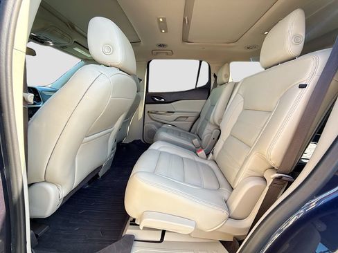 Used 2018 GMC Acadia Denali w/ Technology Package AWD/4WD image 31