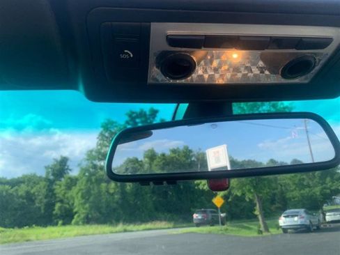 Used 2009 BMW 135i Convertible image 27