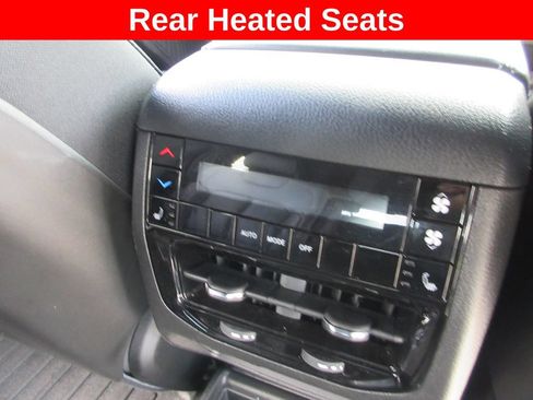 Used 2025 Jeep Grand Cherokee L Limited w/ Black Appearance Package AWD/4WD image 26