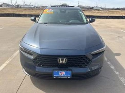 Used 2024 Honda Accord EX image 2