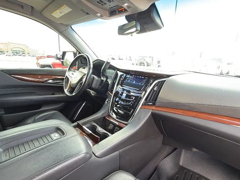 Used 2019 Cadillac Escalade ESV Premium Luxury AWD/4WD image 80
