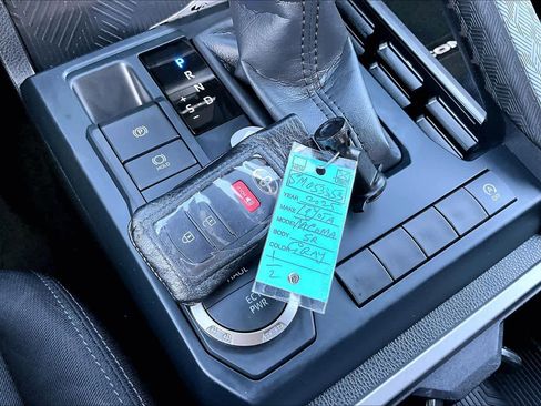 Certified 2025 Toyota Tacoma SR5 image 15