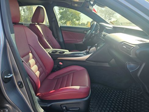 Used 2019 Lexus IS 350 AWD image 10