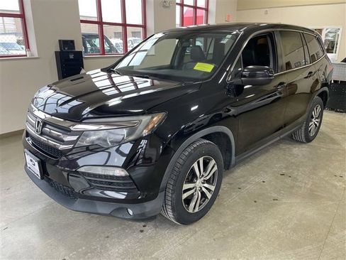 Used 2017 Honda Pilot EX-L image 2