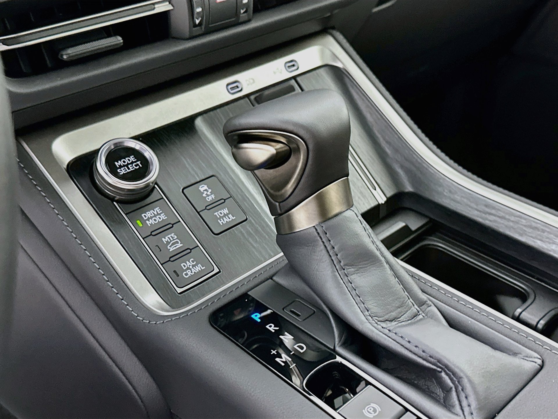 Used 2026 Lexus GX 550 AWD/4WD image 18