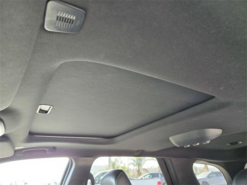 Used 2024 Dodge Durango GT image 10