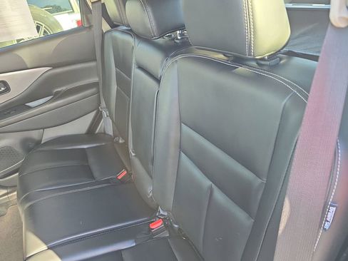 Used 2022 Nissan Murano SV w/ Cargo Package image 13