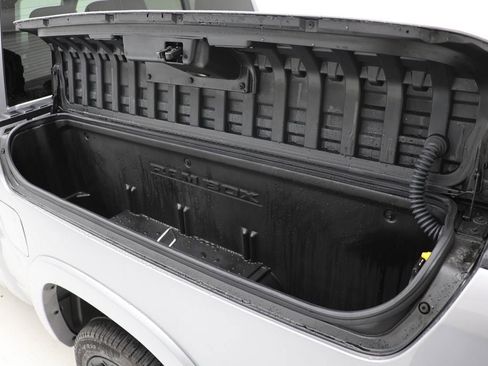 Used 2025 RAM 1500 Laramie w/ Night Edition image 15