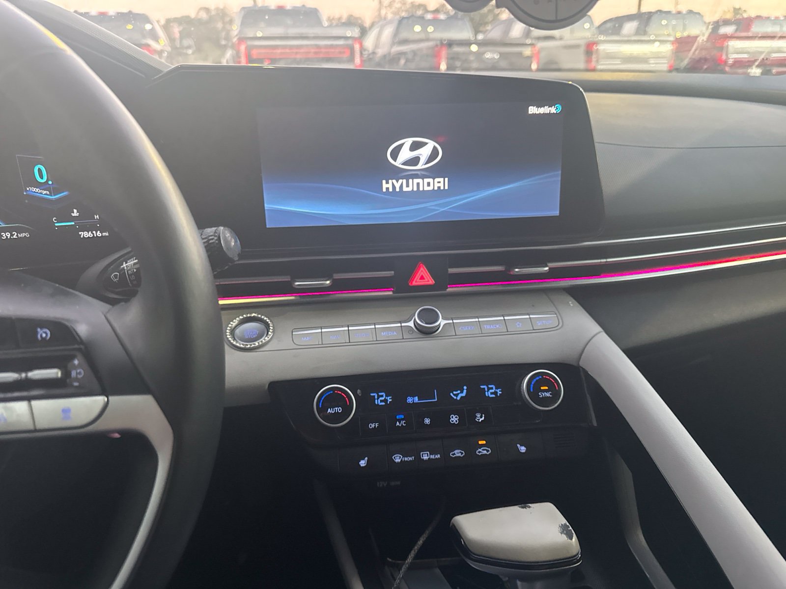 Used 2022 Hyundai Elantra Limited w/ Cargo Package FWD image 6