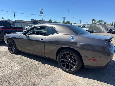 Used 2021 Dodge Challenger SXT w/ Plus Package RWD image 8