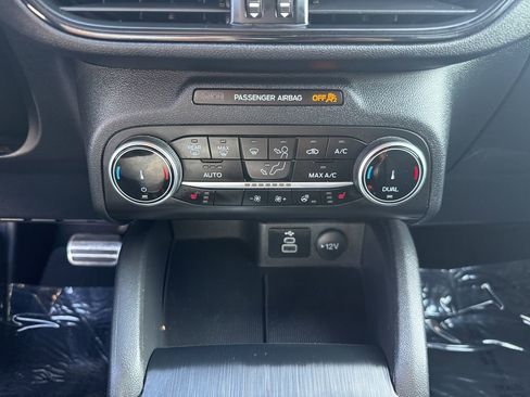 Used 2024 Ford Escape ST-Line image 24