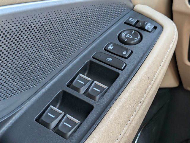 Used 2026 Acura MDX w/ Technology Package FWD image 29