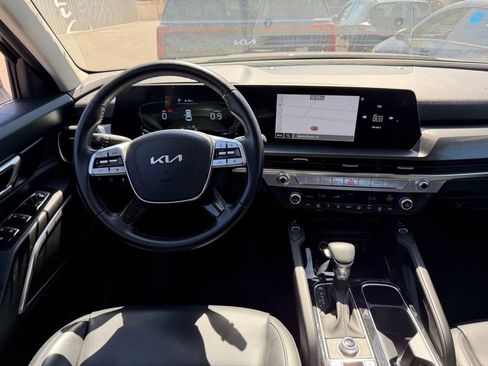 Used 2025 Kia Telluride S image 8