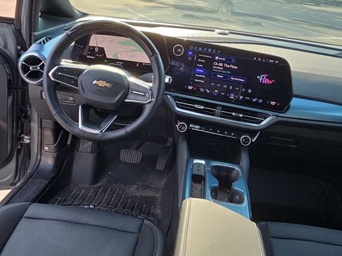 Used 2024 Chevrolet Equinox EV LT w/ Active Safety Package 3 AWD/4WD image 7