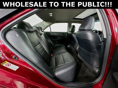 Used 2017 Toyota Camry XLE image 28