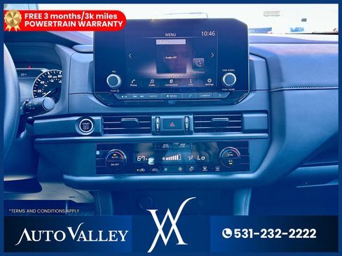 Used 2024 Nissan Pathfinder S image 31