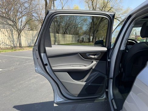 Used 2022 Audi Q7 Premium Plus w/ Premium Plus Package image 25