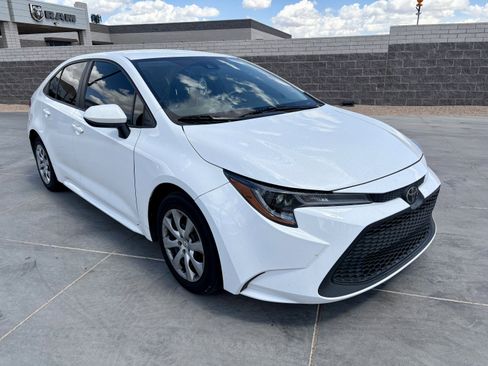 Used 2021 Toyota Corolla LE w/ Carpet Mat Package (TMS) image 7