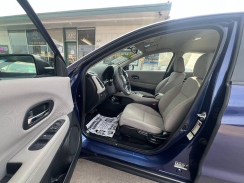 Used 2016 Honda HR-V LX image 13