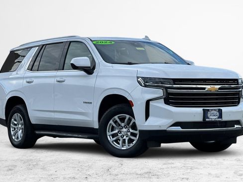 Used 2024 Chevrolet Tahoe LT AWD/4WD image 2