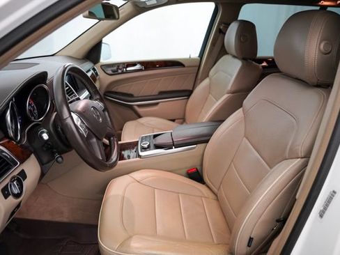 Used 2013 Mercedes-Benz GL 450 4MATIC image 20
