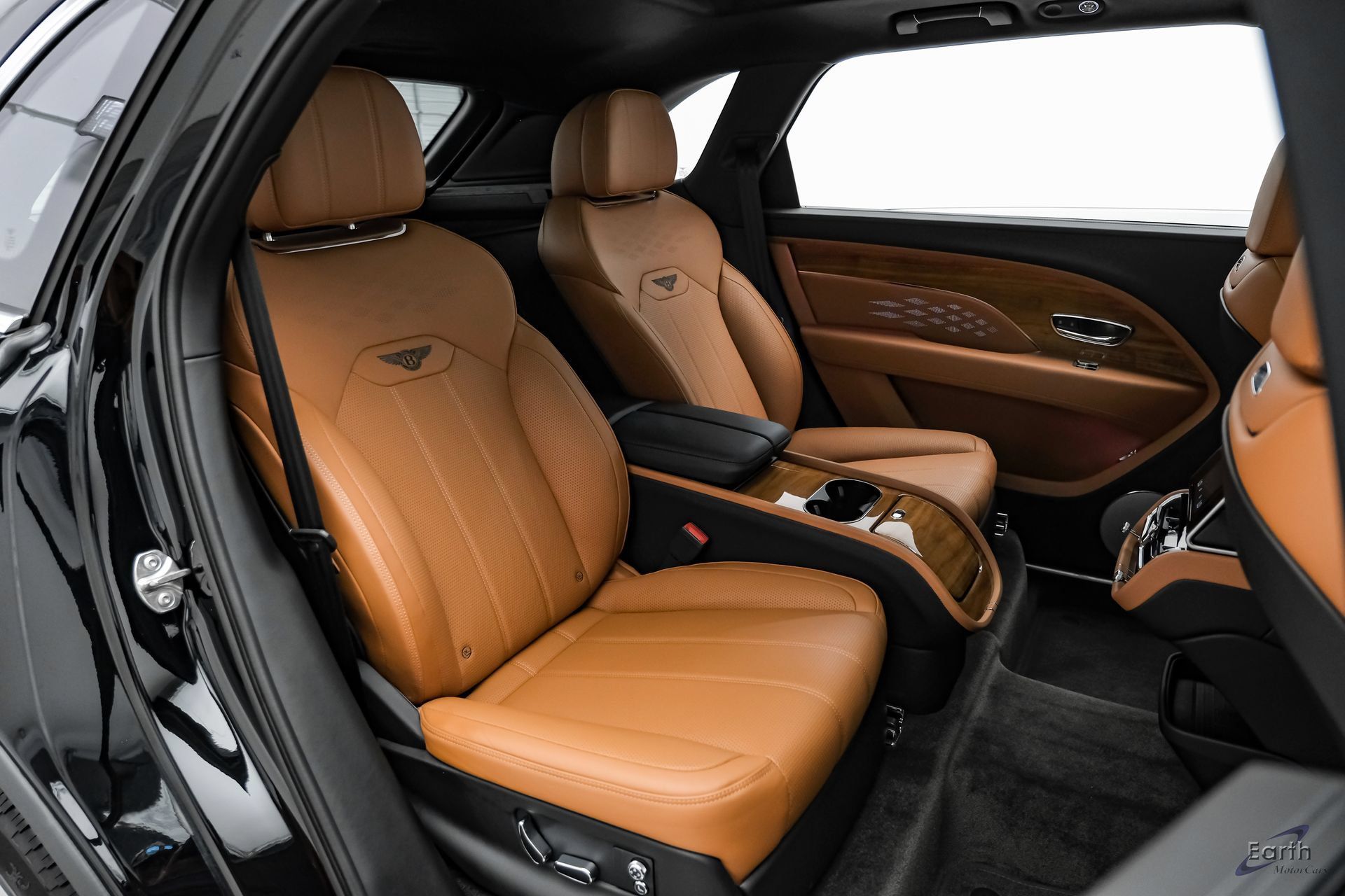 Used 2023 Bentley Bentayga Extended Wheelbase AWD/4WD image 82