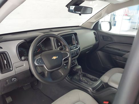 Used 2019 Chevrolet Colorado W/T w/ WT Convenience Package RWD image 2