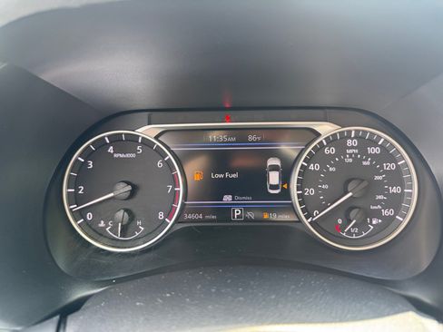 Used 2024 Nissan Sentra SV FWD image 14