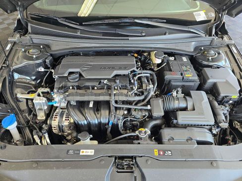 New 2026 Hyundai Elantra Sport FWD image 11