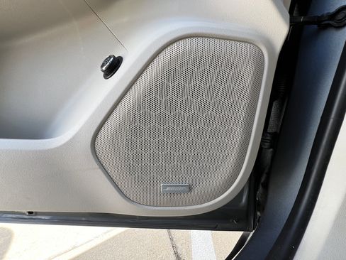 Used 2022 GMC Acadia Denali w/ Denali Ultimate Package image 12