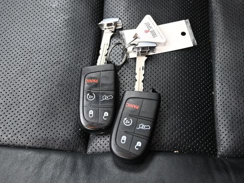 Used 2023 Dodge Durango R/T w/ Blacktop Package AWD/4WD image 32