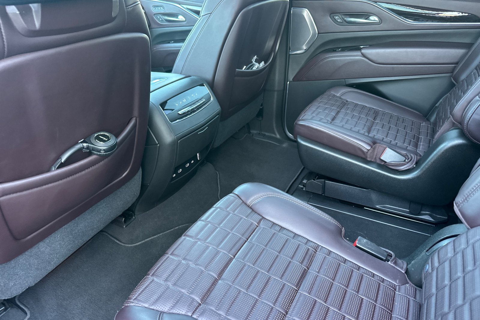 Used 2021 Cadillac Escalade ESV Sport Platinum AWD/4WD image 14