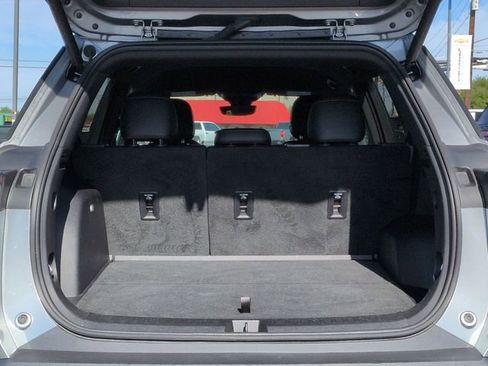 Certified 2025 Chevrolet Equinox LT w/ Convenience Package II image 24