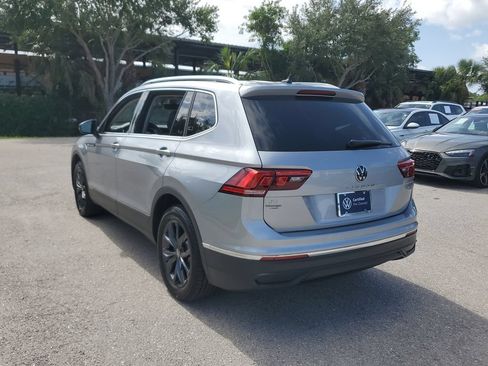 Certified 2023 Volkswagen Tiguan SE w/ Panoramic Sunroof Package AWD/4WD image 7