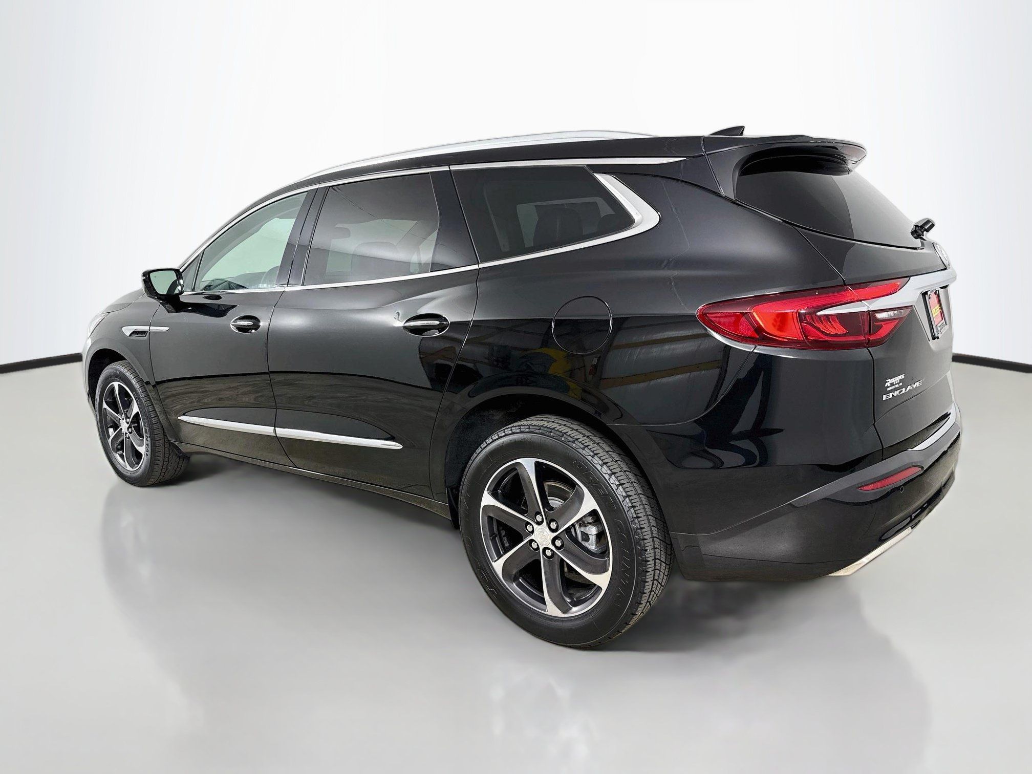 Used 2020 Buick Enclave Essence w/ Sun And Navigation Package FWD image 6