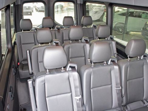 New 2025 Mercedes-Benz Sprinter 2500 image 10