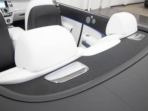 Used 2017 Rolls-Royce Dawn image 51